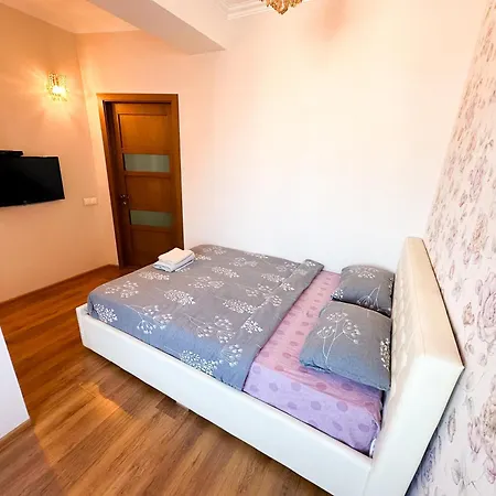 Bright & Quiet 2room In Center Appartamento